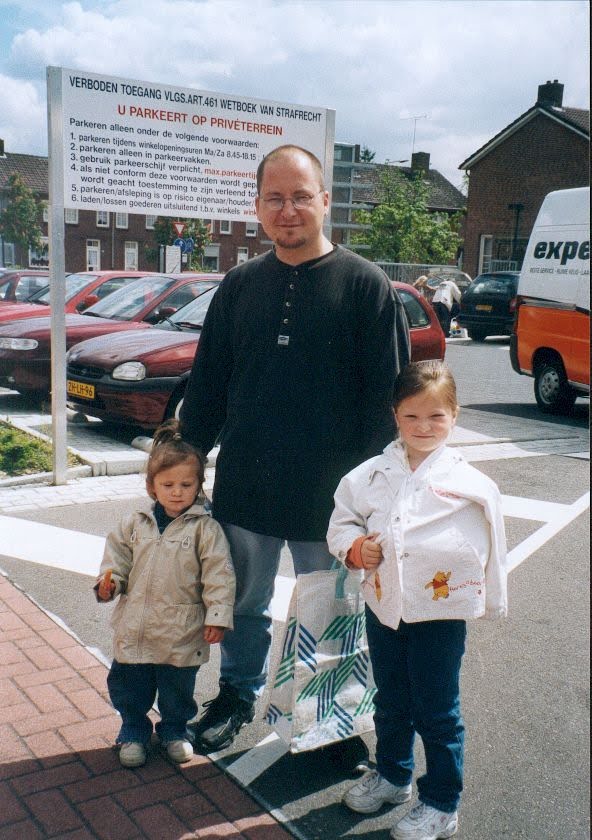 Bart Vliegen in 2003 met zijn kinderen